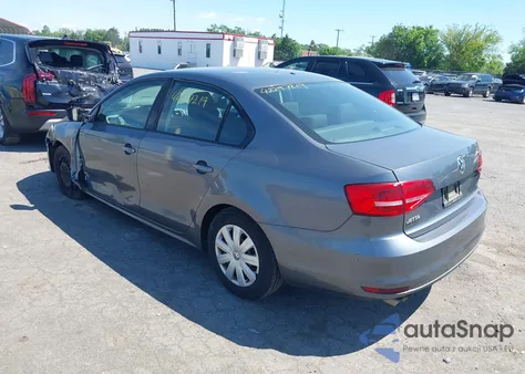 2015 Volkswagen Jetta 2.0L S z USA, uszkodzony, nr VIN 3VW2K7AJ3FM317437